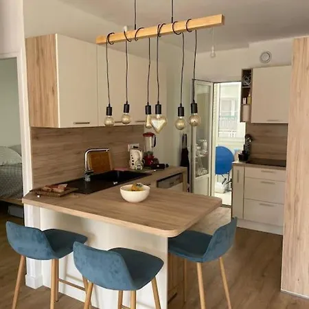 Beautiful - Balcony - Close Train And Port Tolone